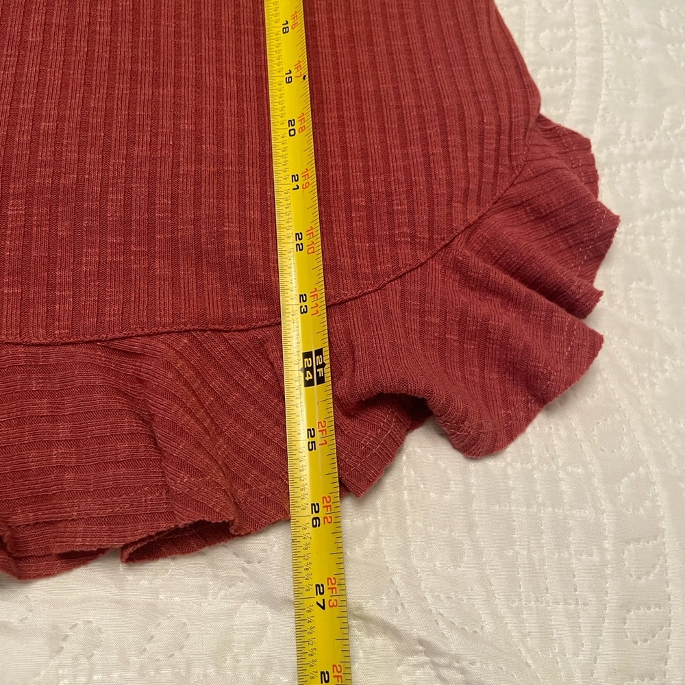 Doe & Rae Small Pullover Ribbed and Ruffled Fall Color Top Excellent Condition - Picture 8 of 11